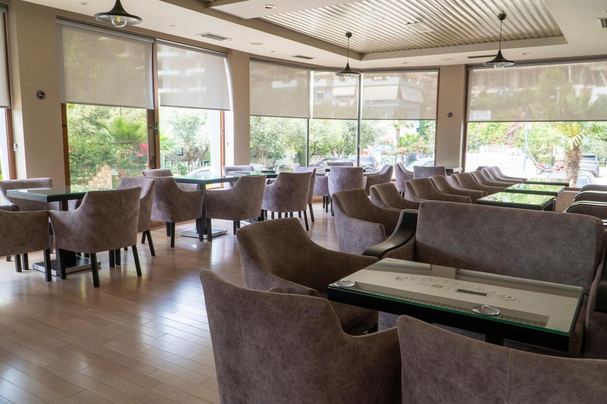 סרנדה Hotel Mediterrane מראה חיצוני תמונה